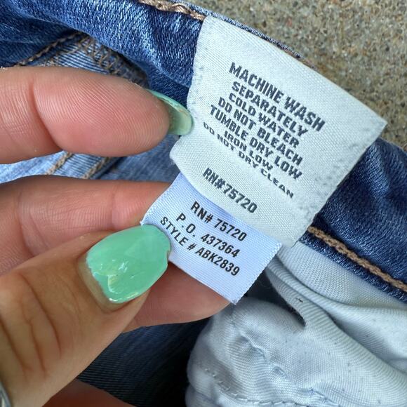 Buckle BKE Payton 29x29 1/2 Universal Fit Mid Rise Straight Leg Jeans ABK2839 - Picture 6 of 9